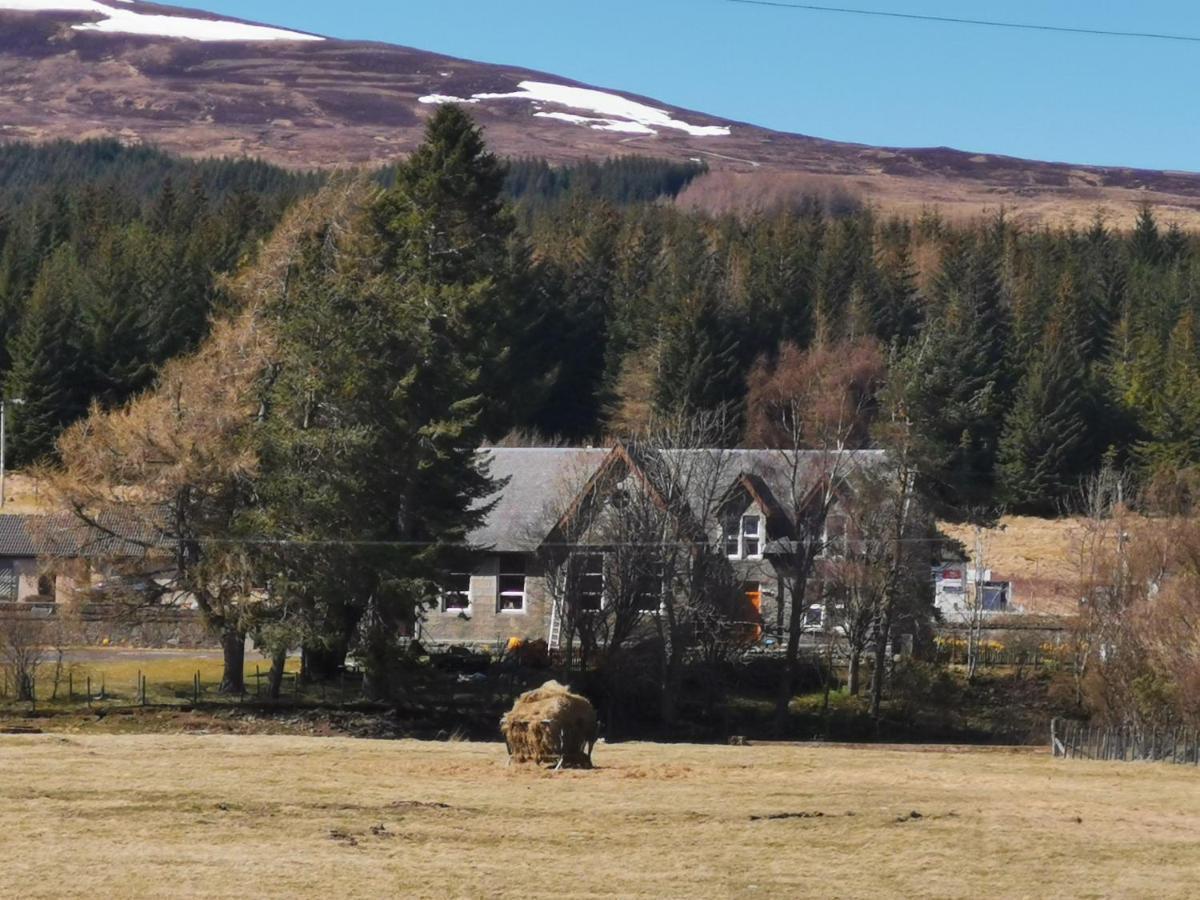 Dalwhinnie Old School Hostel Buitenkant foto